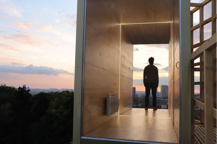 Vivez une performance artistique gratuite en veillant sur la ville au lever / coucher du soleil
