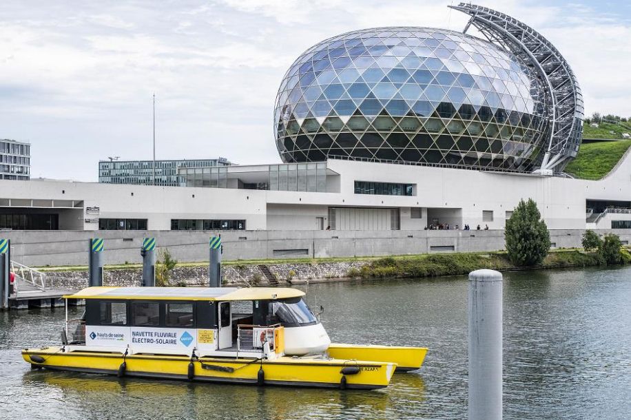 Explorez les Hauts de Seine avec la navette fluviale électro solaire pour 2 € !