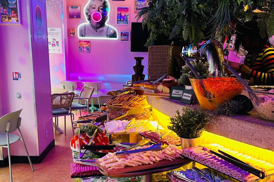 Brunch à volonté, néons et palmiers from Florida : bienvenue au Miami Boulevard !