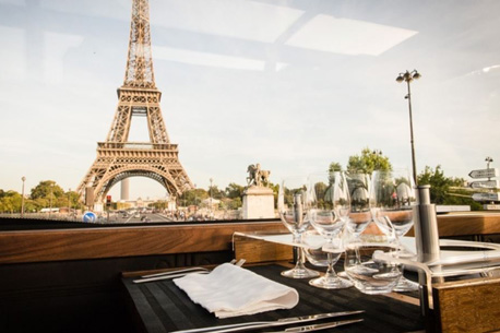 Restaurant bus insolite, régalez vous tout en visitant Paris pour 149 € pour 2 au lieu de 172 €