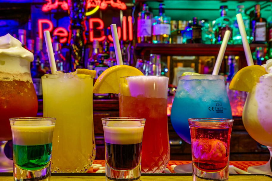 Happy hours tous les soirs jusqu'à 22h avec cocktails à 5 € en plein cœur de Bastille