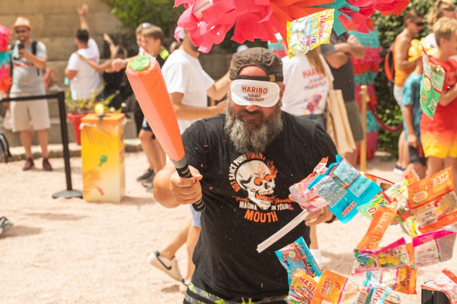 Un village Haribo gratuit s’installe à La Villette : animations, piñatas et surprises