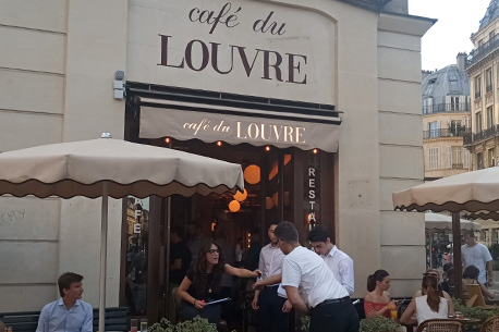 Découvrez le café du Louvre : un havre de cuisine traditionnelle française au cœur de Paris