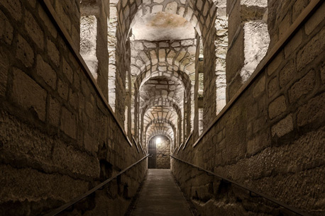 Visite guidée insolite et gratuite des Catacombes (réservation) - COMPLET