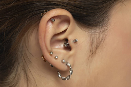 Les meilleurs piercings d'oreille pour sublimer votre style