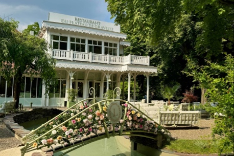 Restaurant romantique Ladurée au Pavillon Gravelle