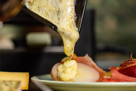 Raclette à volonté chez Monbleu : l'incontournable festin de l'hiver !