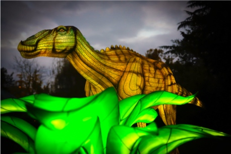 Bal des Dinosaures festival lanternes Jardin d Acclimatation 1