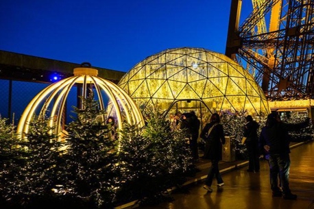 Terrasse hiver tour Eiffel dome transparent 1