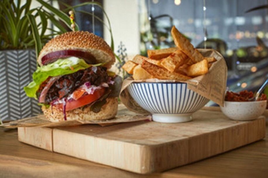 L’Embuscade : cuisine afro caraïbéenne 100 % vegan