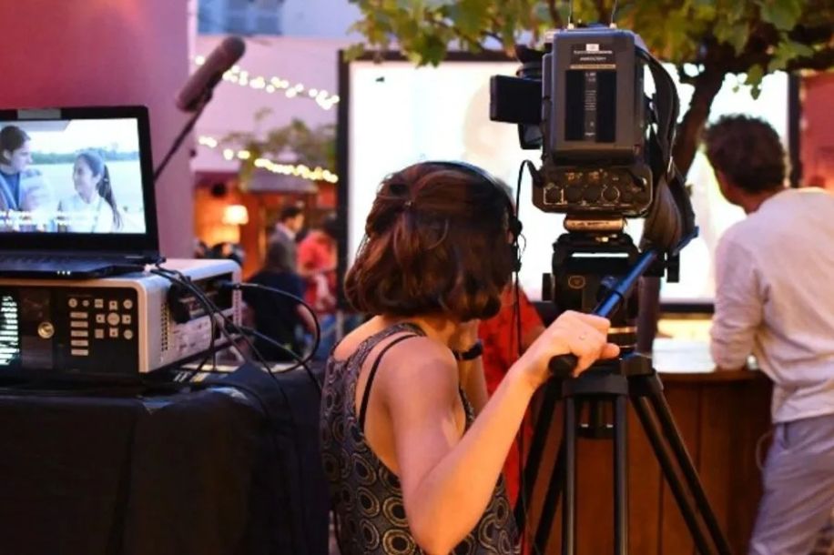 10 soirées ciné gratuites sur le toit de la Machine du Moulin Rouge