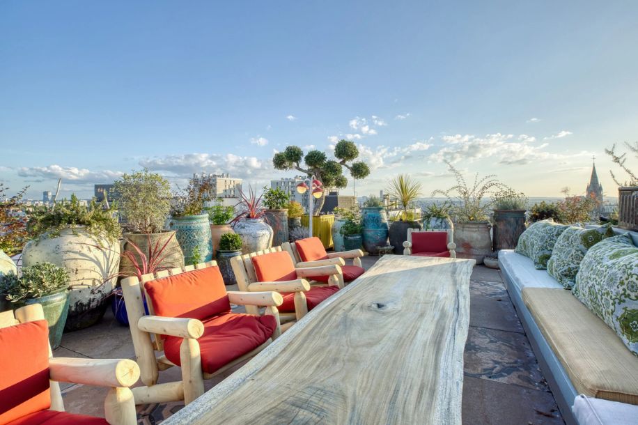 Le Toit de La Bellevilloise : cocktails, vue panoramique et déco solaire