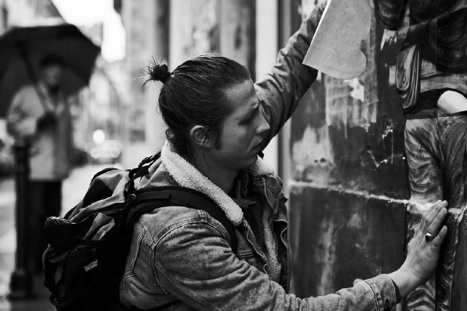 Exposition gratuite Sabordage par Levalet : l’art urbain entre humour et réflexion