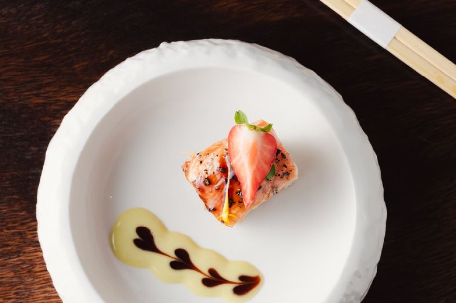 pink koi restaurant japonais premium a volonte 1