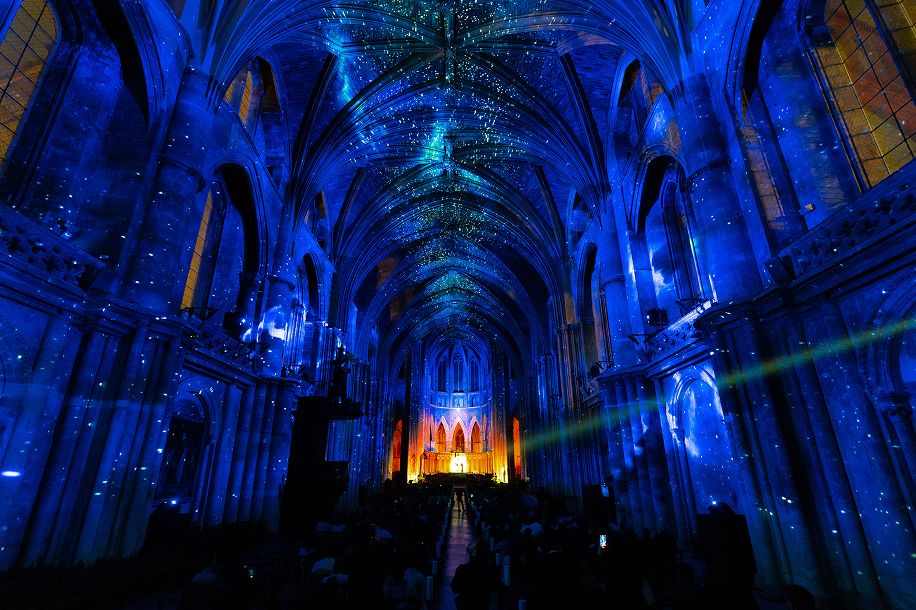 L’Odyssée Céleste : un spectacle immersif inédit au cœur de l’église Saint Eustache