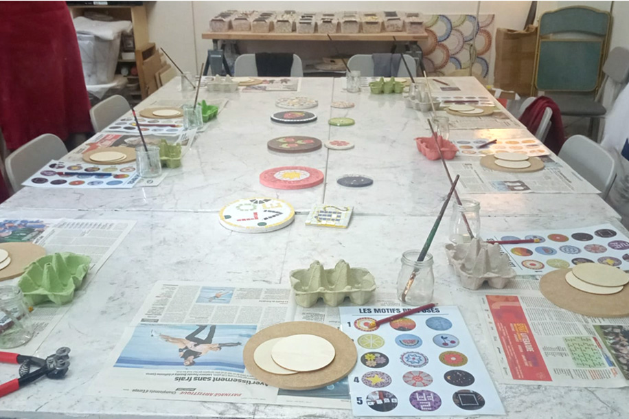 À Paris 14e, un atelier de mosaïque pour créer sa propre déco et s’offrir une vraie pause créative
