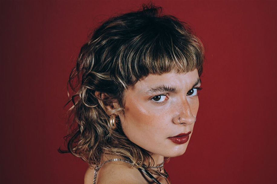 Zélie en showcase gratuit à la Fnac Saint-Lazare