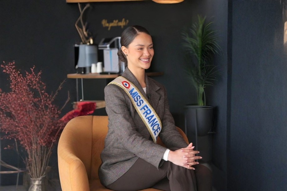 Miss France 2026 en dédicace à Mon Grand Plaisir (Yvelines) : notre rencontre et interview exclusive