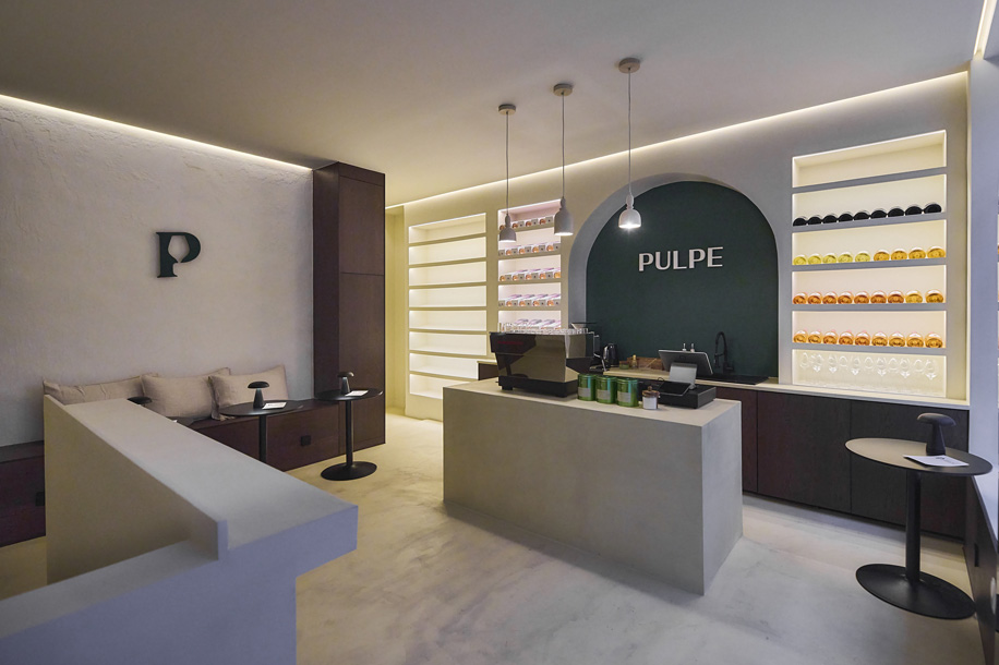 PULPE à Paris : un nouveau lieu hybride entre café, cave et table méditerranéenne