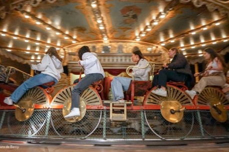 Festival du Merveilleux, spectacle et magie au Musée des Arts Forains 