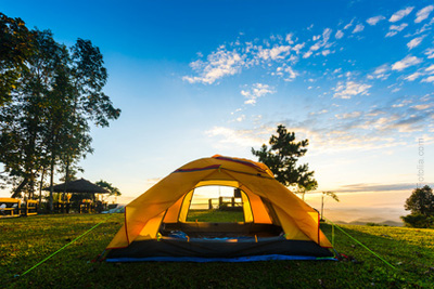 Camping pas cher: Comment planifier un road trip économique – Blog  HomeCamper